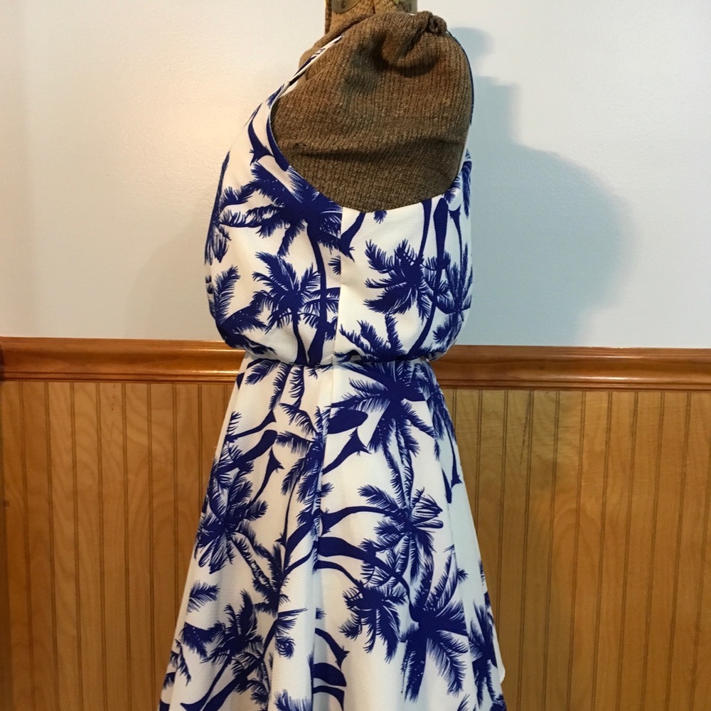 Altar'd State White with Blue Palm Tree dress, med - Picture 5 of 6